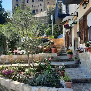 casa-alessandra-castelbuono-sicily.sicilyhotelsitaly.net/